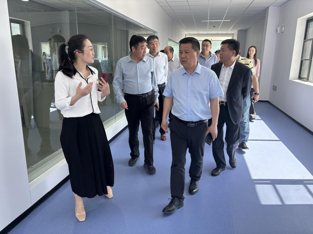 王昊 大會場_副本.jpg 王昊 大會場_副本.jpg